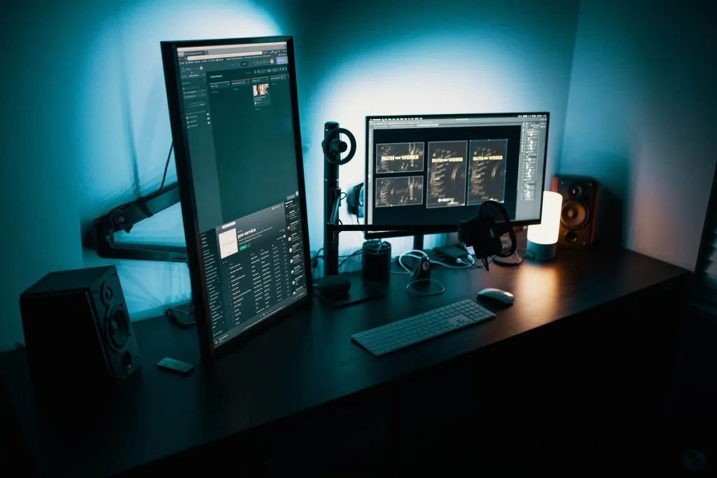 How to Connect Dual Monitors to One PC