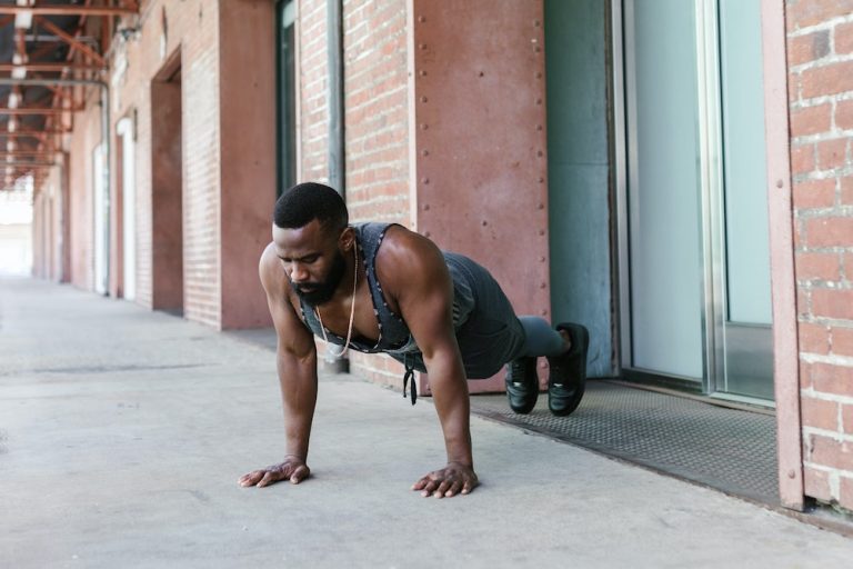 Your 1 Week Do-Anywhere Bodyweight Workout Routine
