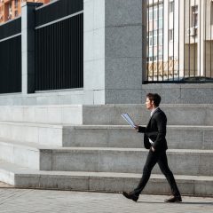 How to Maximize the Benefits of Walking to Work