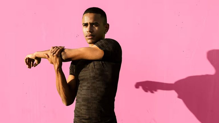 10-Minute Triceps Workout to Do At Work