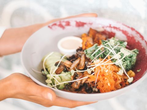 8 Ways to Eat to Boost Energy at Work